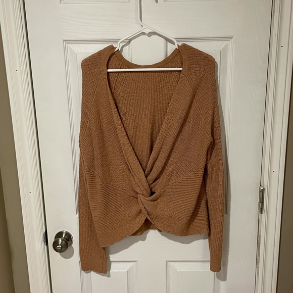 Trying to get rid of some clothes that don’t fit me anymore. All in great shape. - Picture 8 of 8